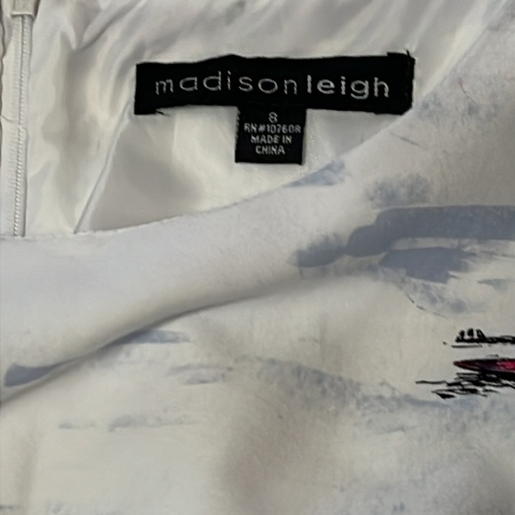 Madison Leigh Sleeveless Shift Tropical Print Dress - Picture 3 of 4